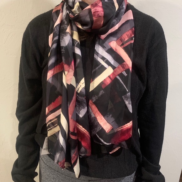 NWT White House Black Market WHBM 100% Silk Reptile Print  White House black market silk scarf
